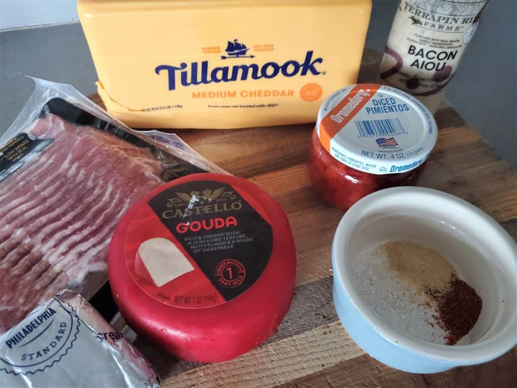 Ingredients for smoked bacon pimento cheese