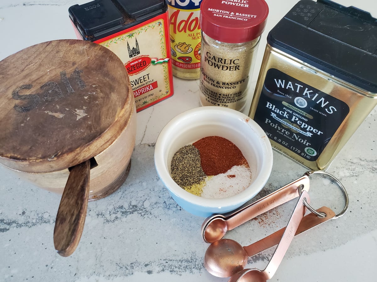 Spices and seasonings to seasoning fish.