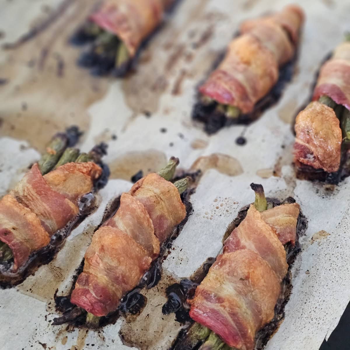 Crispy bacon wrapped around green beans.